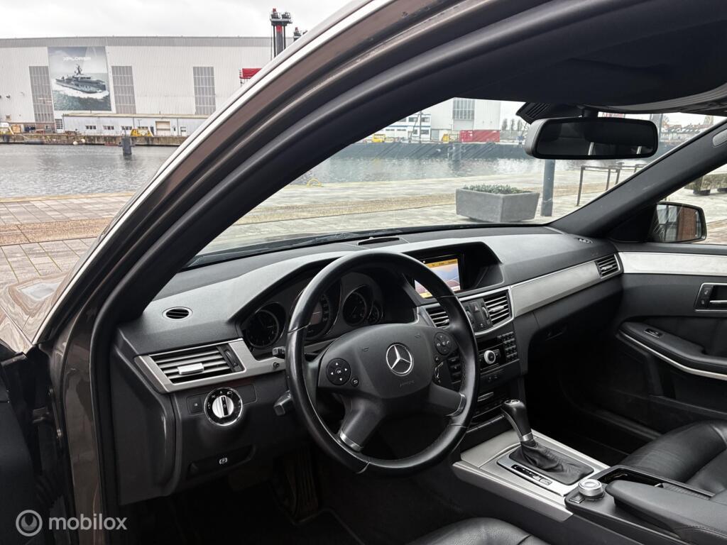 Mercedes E-klasse 250 CGI Business Class Avantgarde km305.599 Nap BJ2010