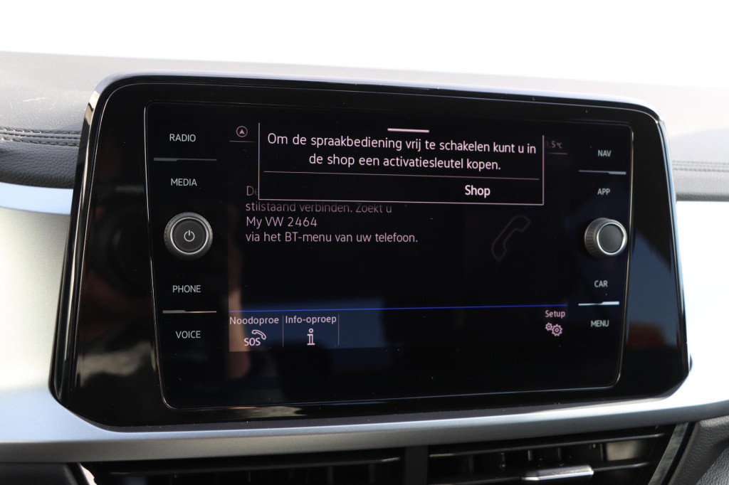 Volkswagen T-roc 1.5 tsi life edition 150pk