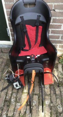 Polisport fietsstoeltje achter