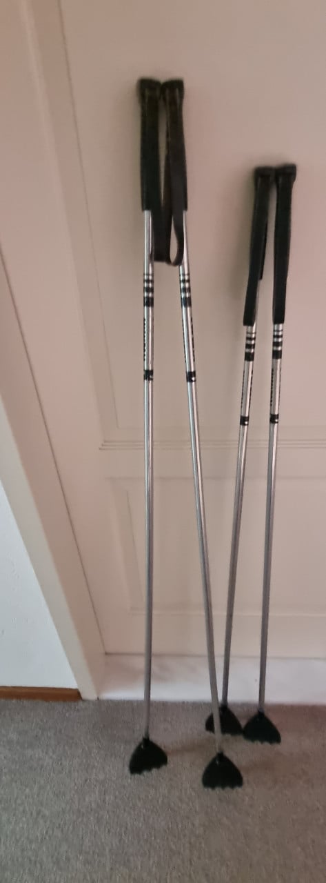 3 paar langlaufski's zo goed als nieuw