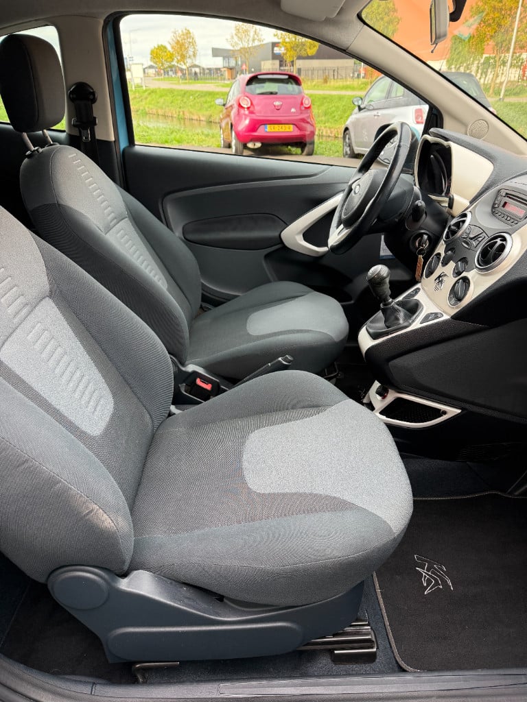 Ford KA 1.2 - titanium x - airco