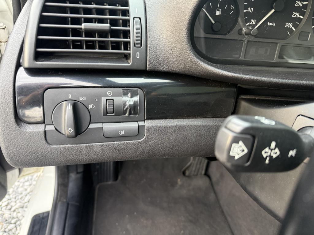 BMW 3-serie touring 318i 2.0i 143pk executive sportline e46