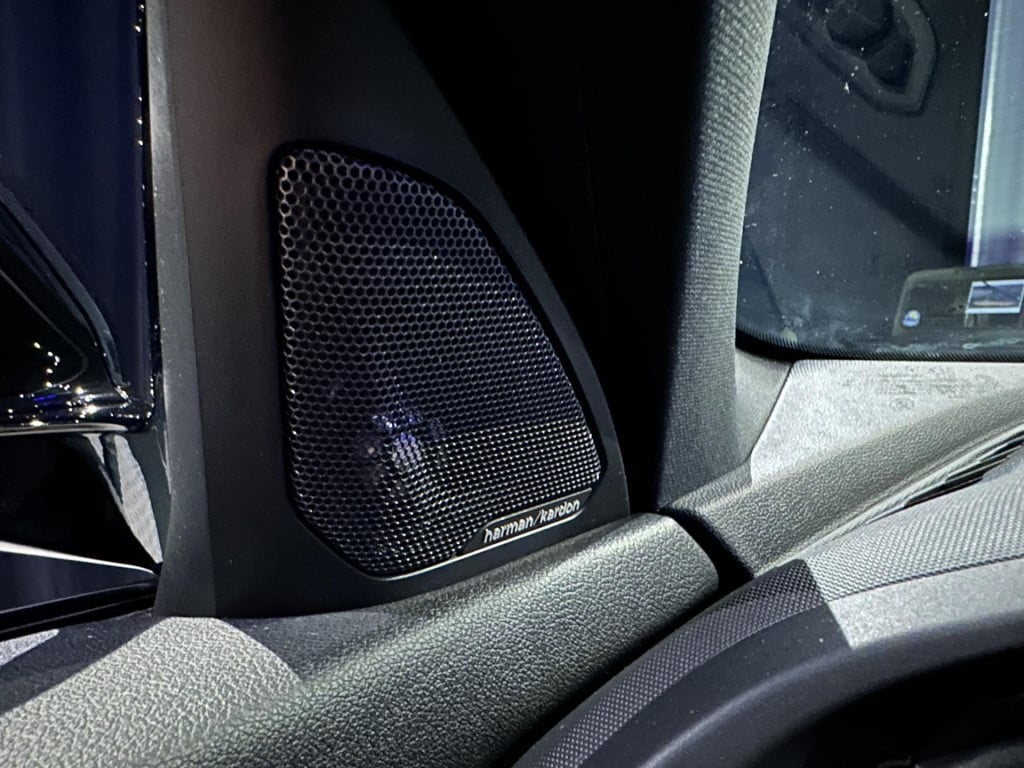 BMW 1 Serie 118i high executive *m-pack*pano*harmankardon*m-technic stoelen