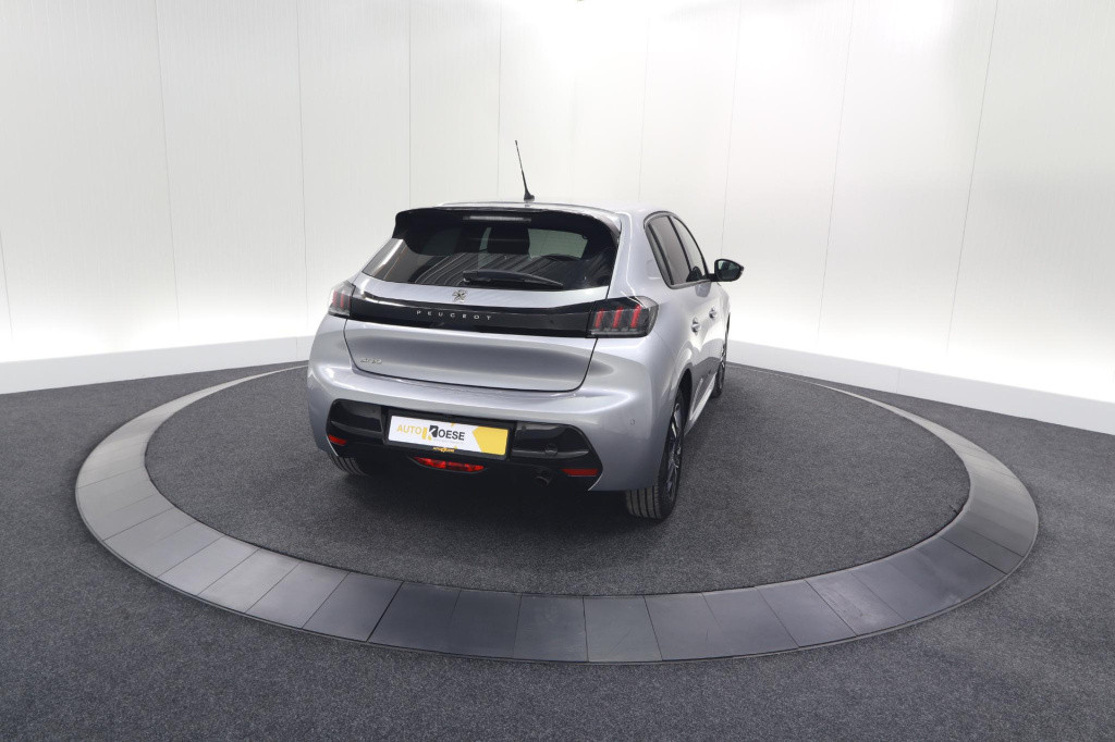 Peugeot 208 puretech 100 eat8 allure pack | camera | apple carplay | parkee