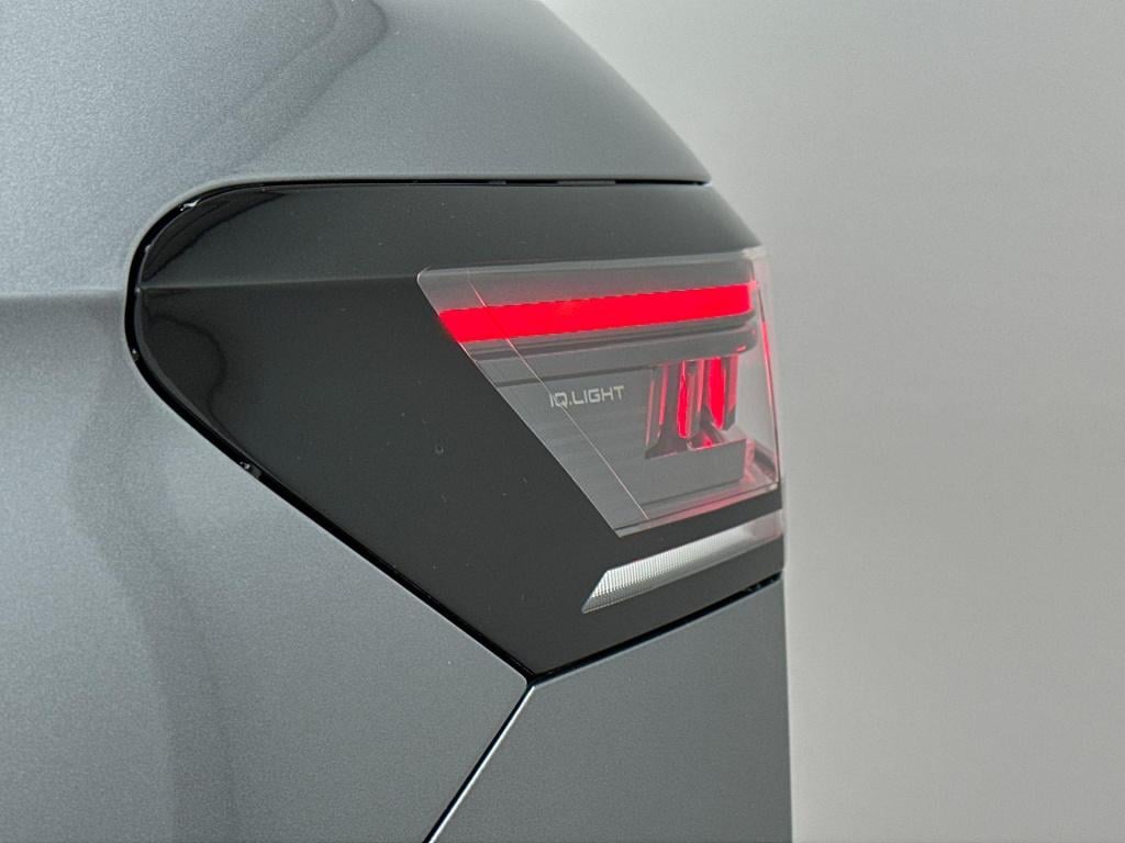 Volkswagen Passat r-line edition plug in hybride 204 pk black style plus pa