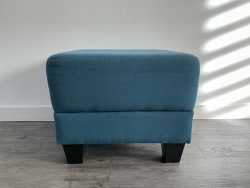 Poefje / voetenbankje