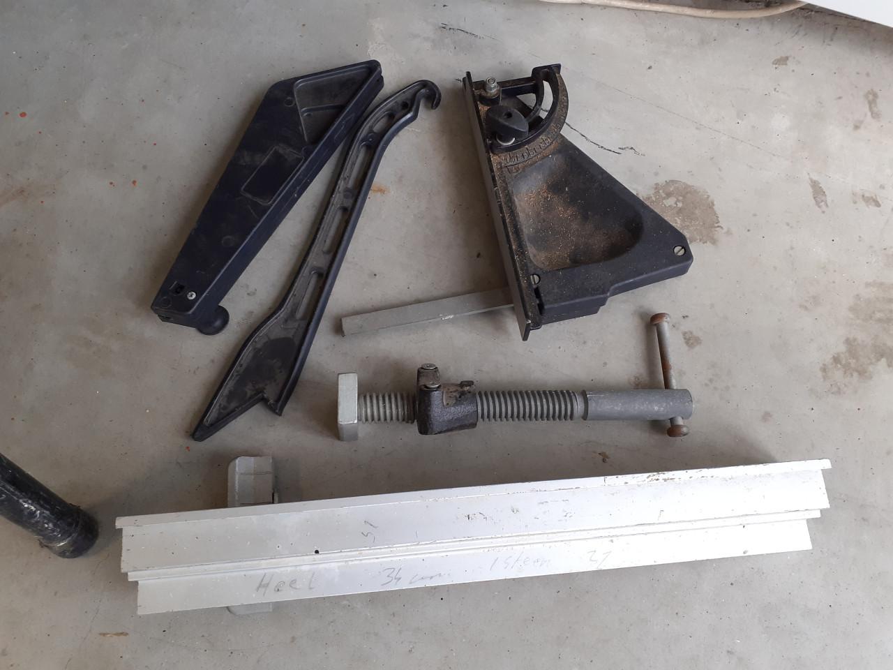 Zaagmachine Dewalt DW 742