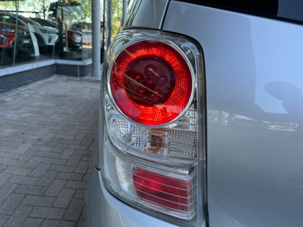 Toyota Corolla Verso 1.8 vvt-i dynamic business|7-persoons|trekhaak|rijklaa