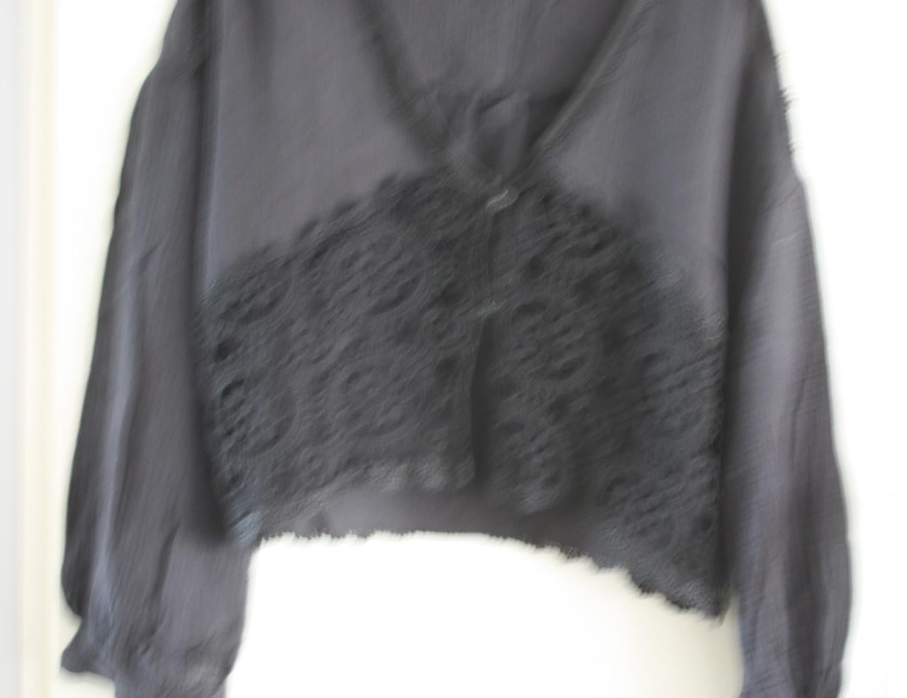 Blouse vest zwart met kant maat l40-42