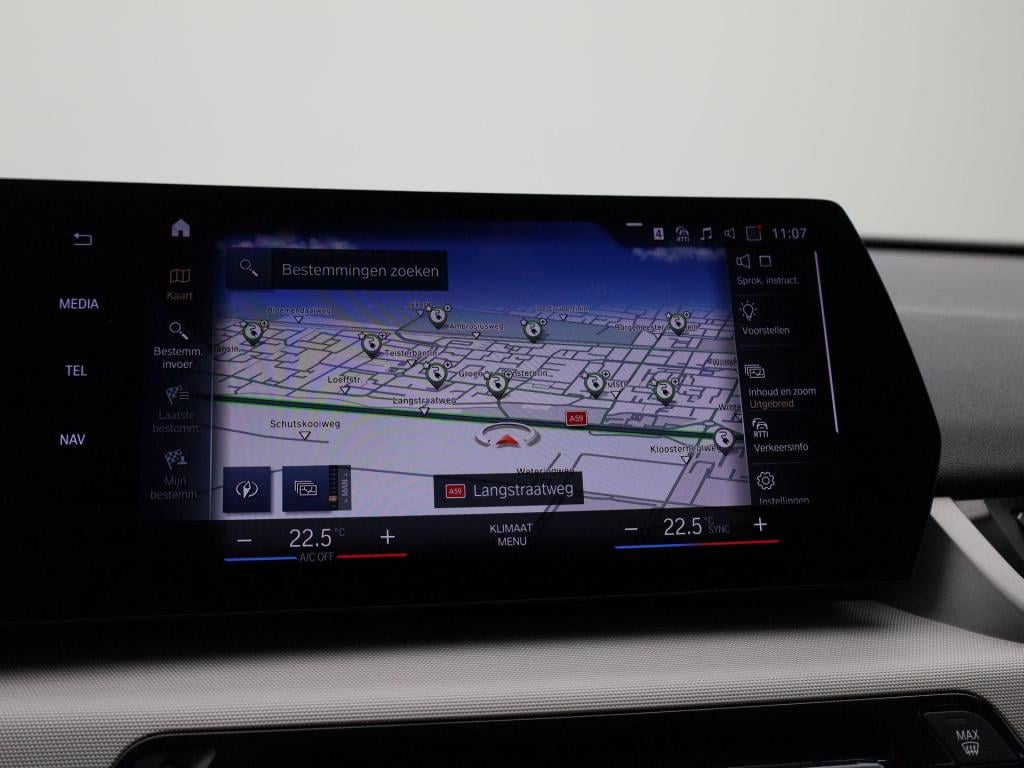 BMW X1 xdrive25e | automaat | lmv | parkeer sensoren | virtual cockpit | ca