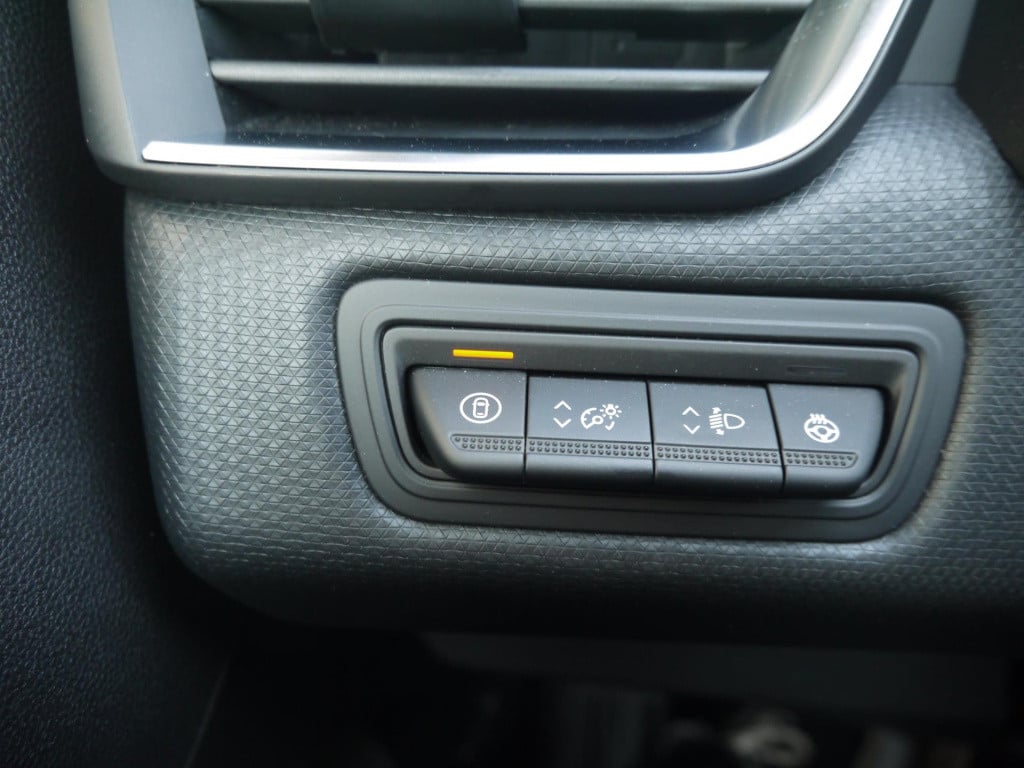 Mitsubishi Colt 1.6 hev intense+