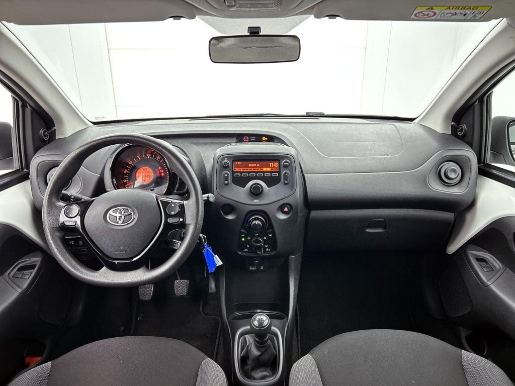 Toyota Aygo 1.0 vvt-i x-fun | airco | bluetooth