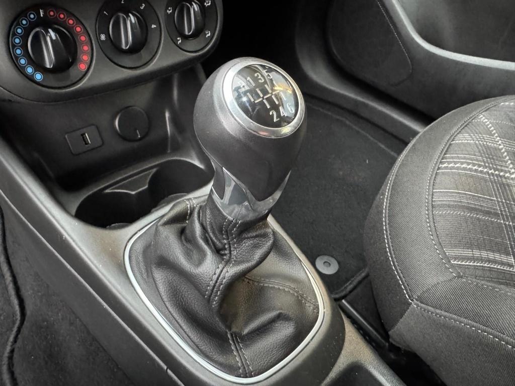 Opel Corsa 1.0 turbo color ed.