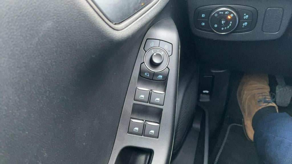 Ford Puma 1.0 ecoboost hybrid titanium x | cruise control | auto climate co