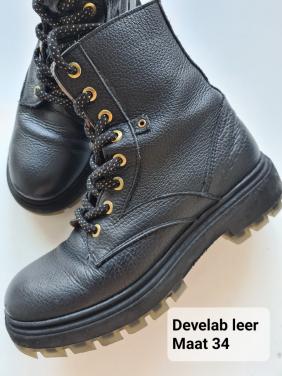 Develab zwarte leren veterboots met rits Maat 34