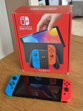 Nintendo Switch OLED