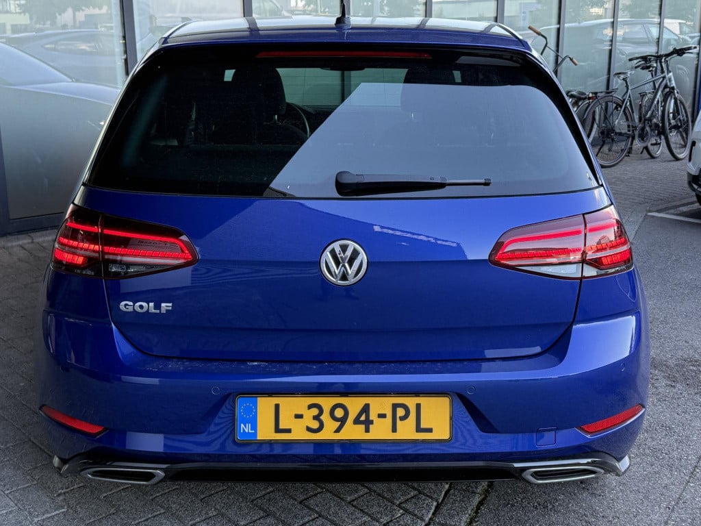 Volkswagen Golf 1.5 tsi highline business r 17'' lmv | 2x r-line | adaptief