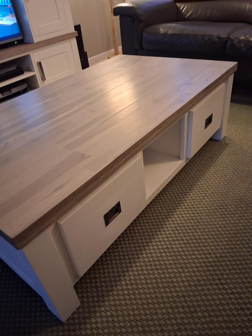 Salontafel met lades