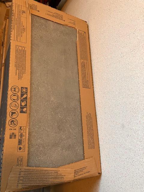 Te koop 10 m2 keramische tegels voor wc e/o badkamer