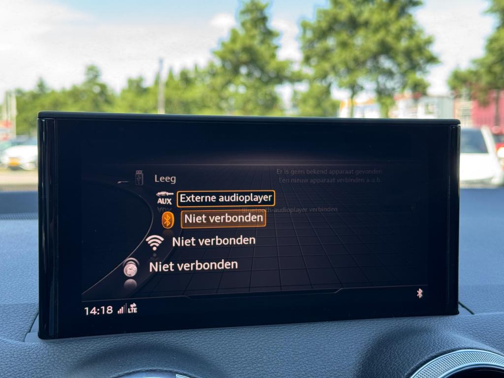 Audi Q2 35 tfsi s edition * virtual cockpit * carplay * keyless * camera