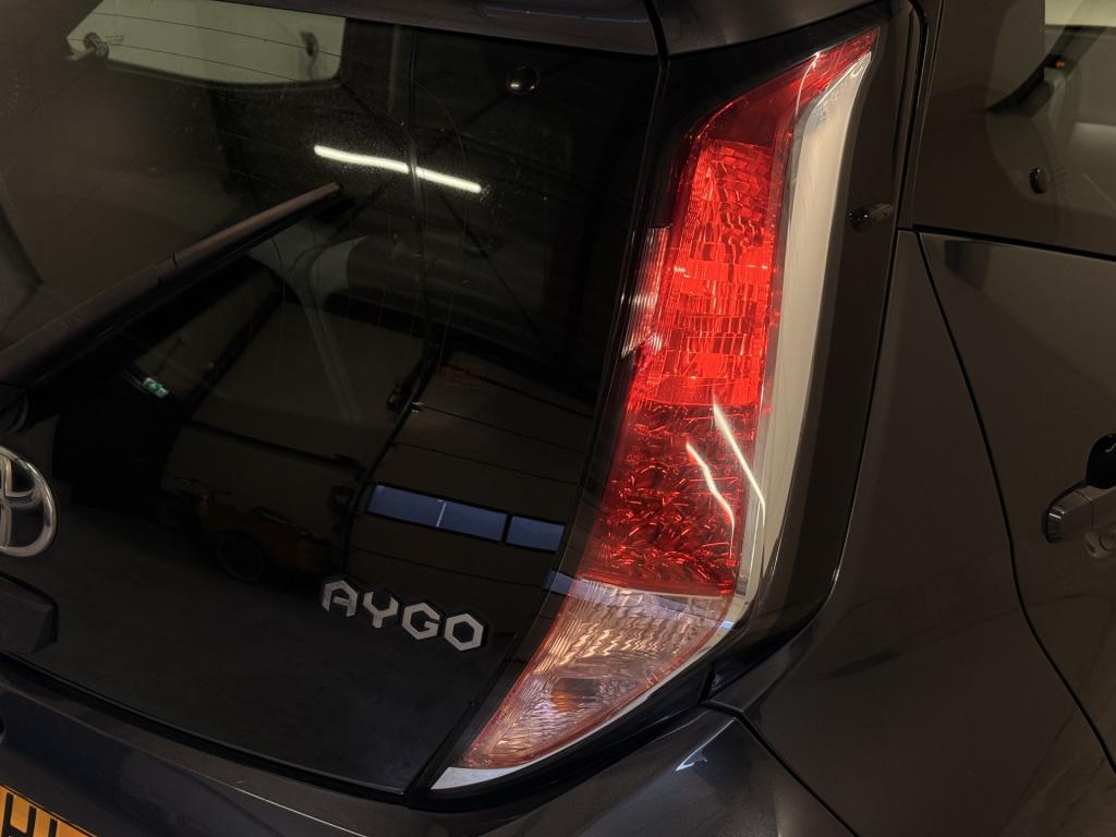 Toyota Aygo 1.0 vvt-i x-play 1e eigenaar - dealer onderhouden | cruise | ai