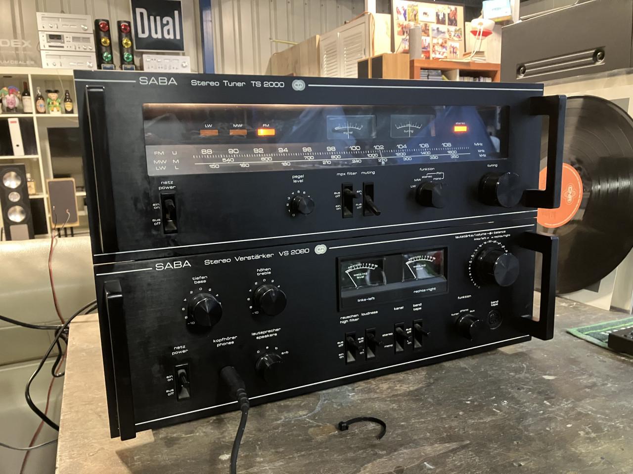 Saba (Sanyo)prachtige vintage set 2x 60Watt bij 4 Ohm VU meters rackhandles