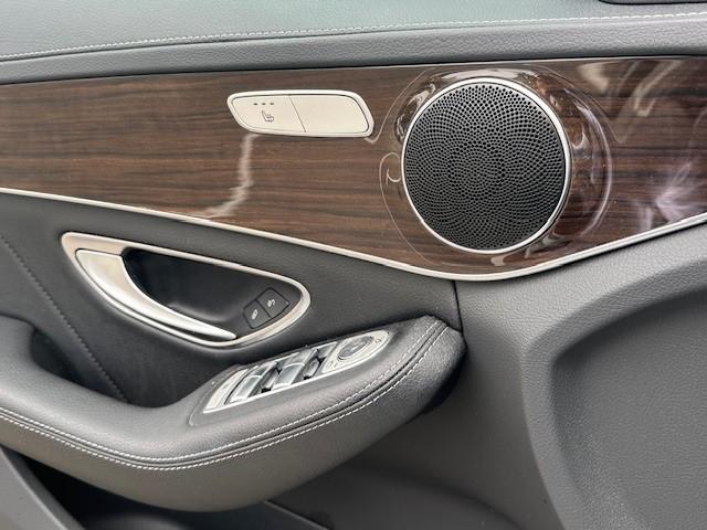 Mercedes-Benz C-Klasse 180 ambition l amg l panoromadak l luchtvering airma