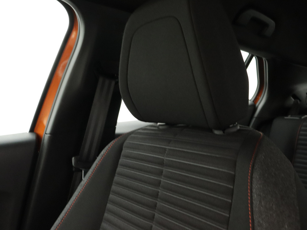 Peugeot 2008 100 pk active pack | rijklaar navigatie