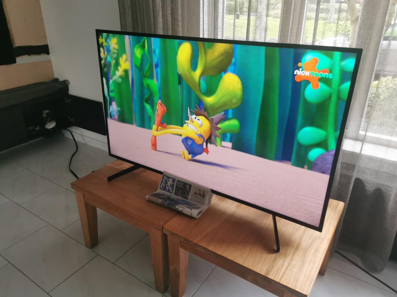 Sony 55 inch 4K Ultra HD Smart TV (KD-55XG7096) – Complete set!