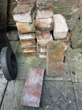 GEZOCHT Bakstenen