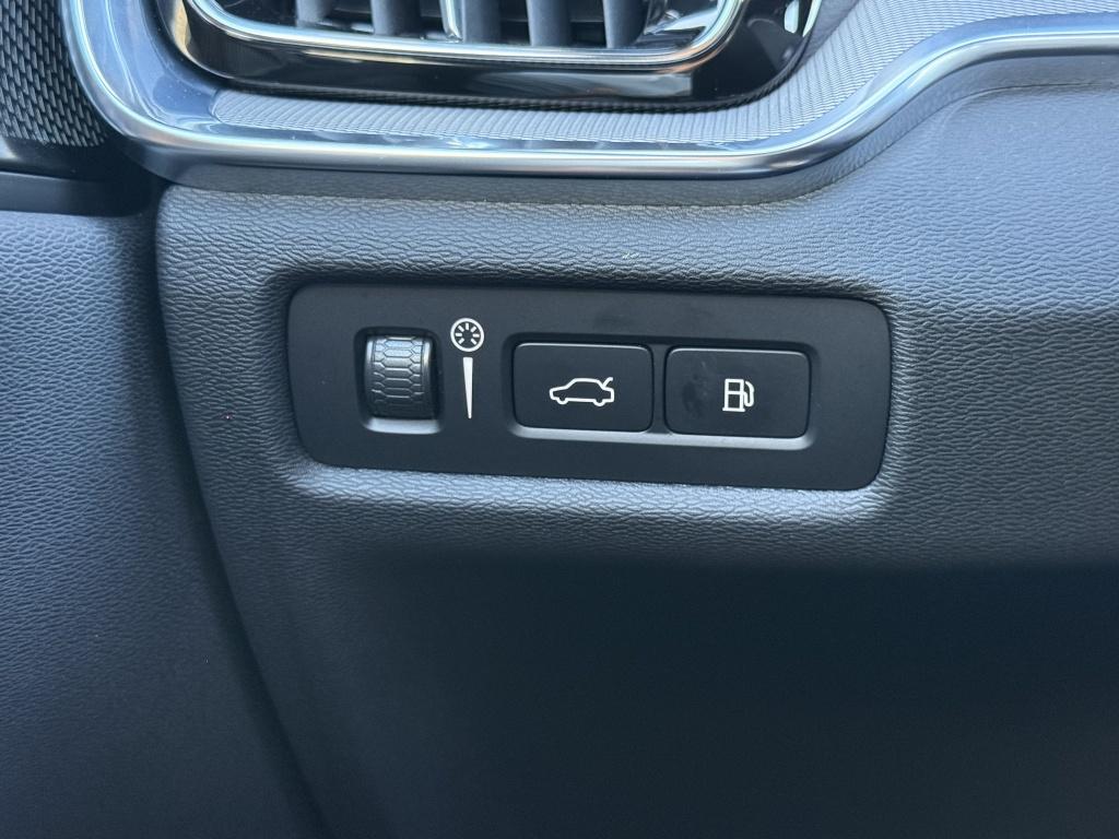 Volvo V60 t6 398pk recharge r-design| panodak| adap.cruise| 360camera| sty