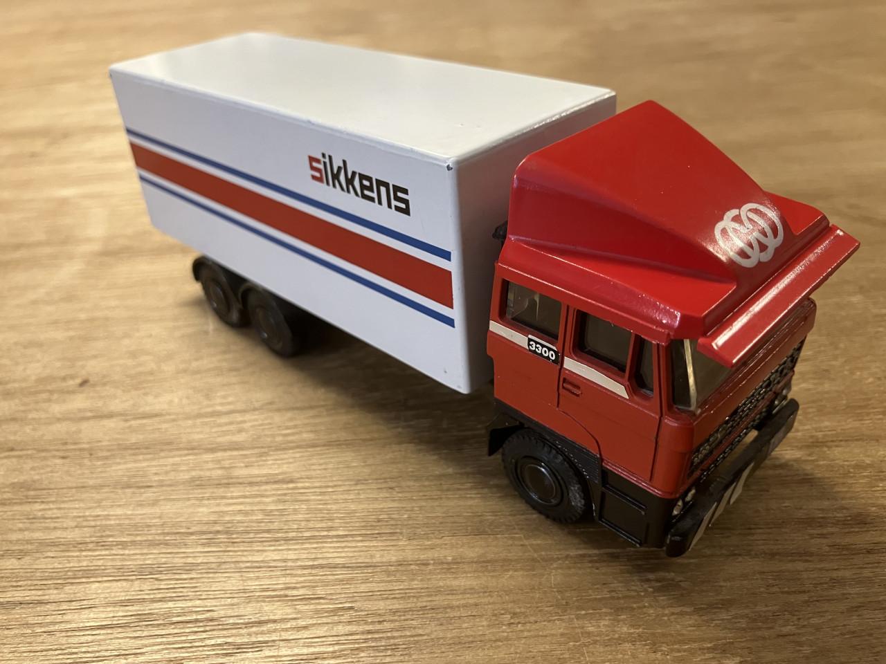 2x Daf truck miniatuur modellen 1:50