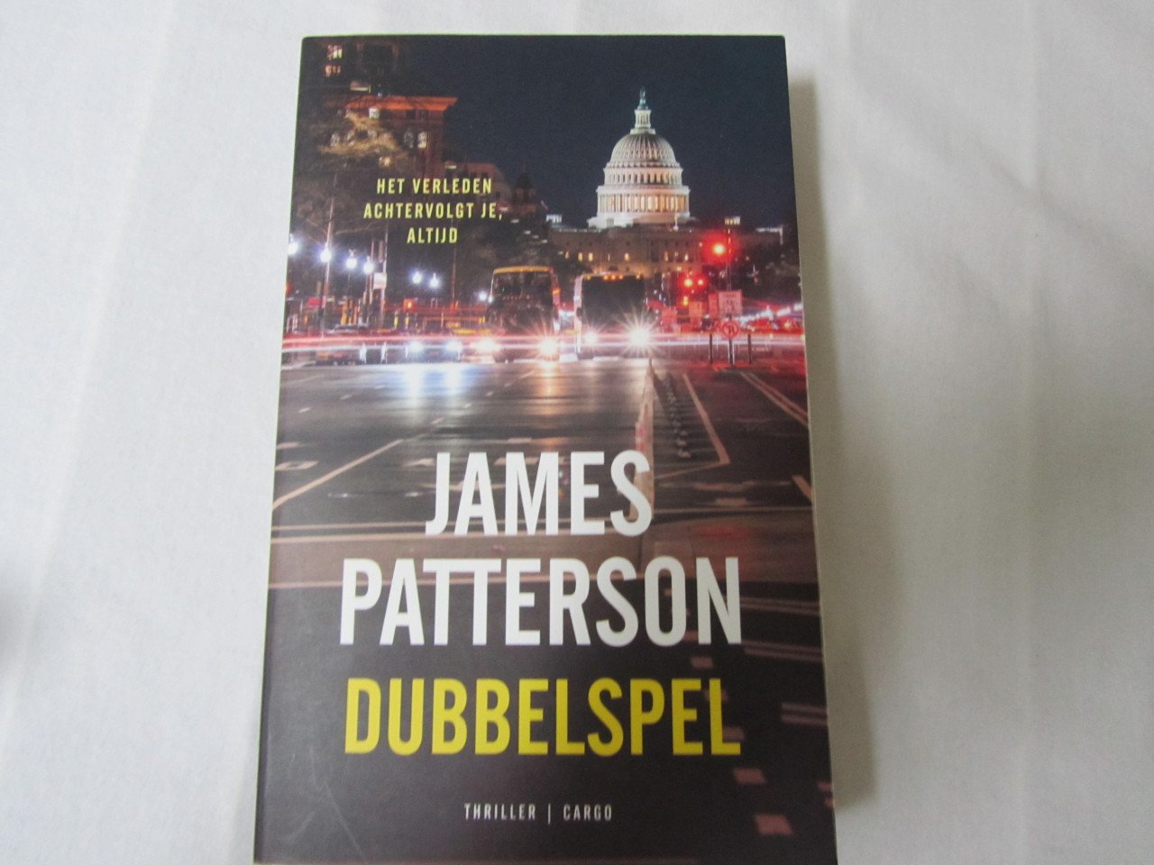 James Patterson...Nora Roberts e.v.a.