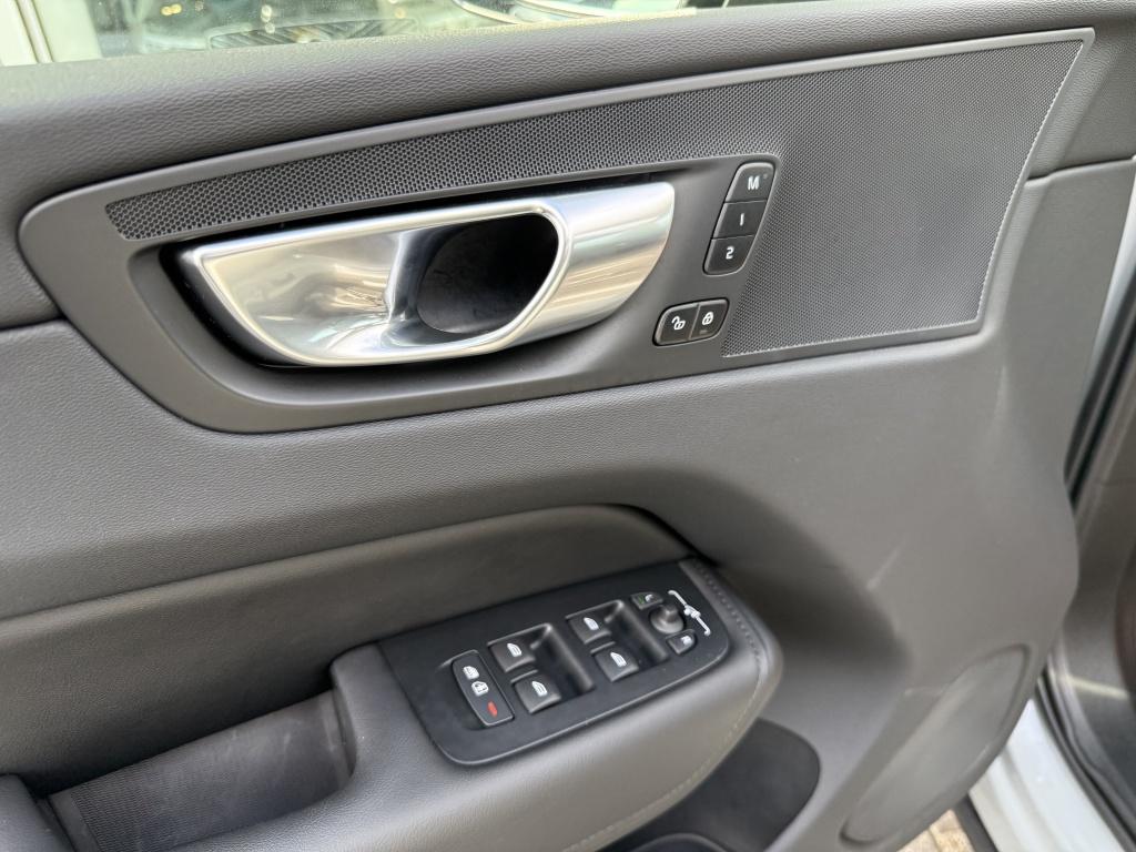 Volvo XC60 t6 398pk recharge plus dark| panodak| adap.cruise| 360camera| aw