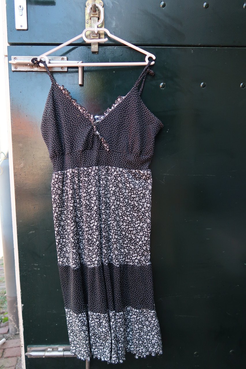 Strand jurkjes maat 42 / 44 €2,50 per stuk