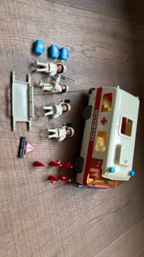 Playmobil ambulance