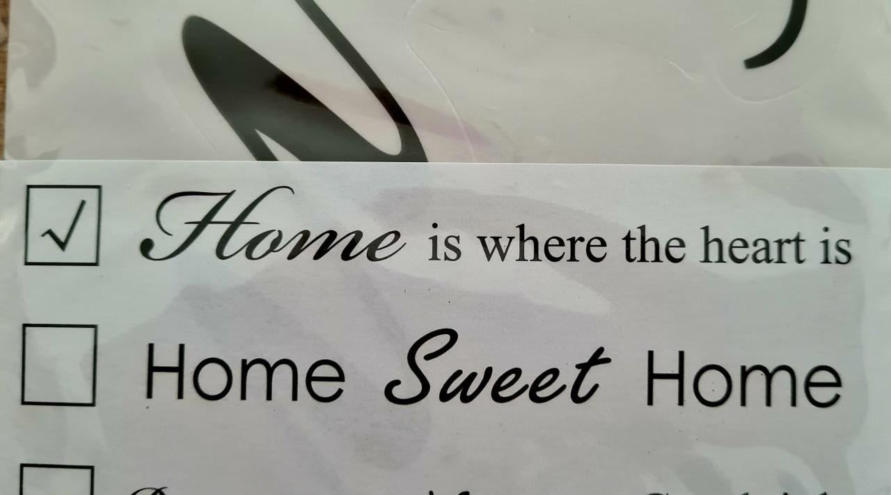 2 nieuwe muurstickers 100x13 cm met zwarte tekst