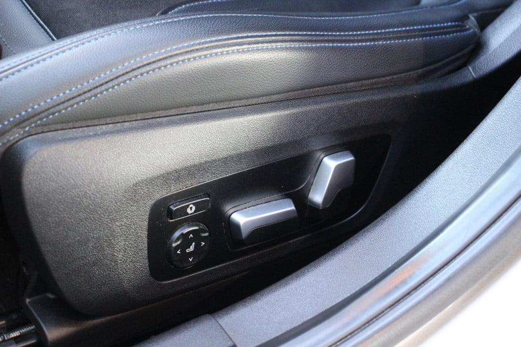 BMW 3-serie 330e high executive m-sport | schuifdak | laser | h&k | el. sto