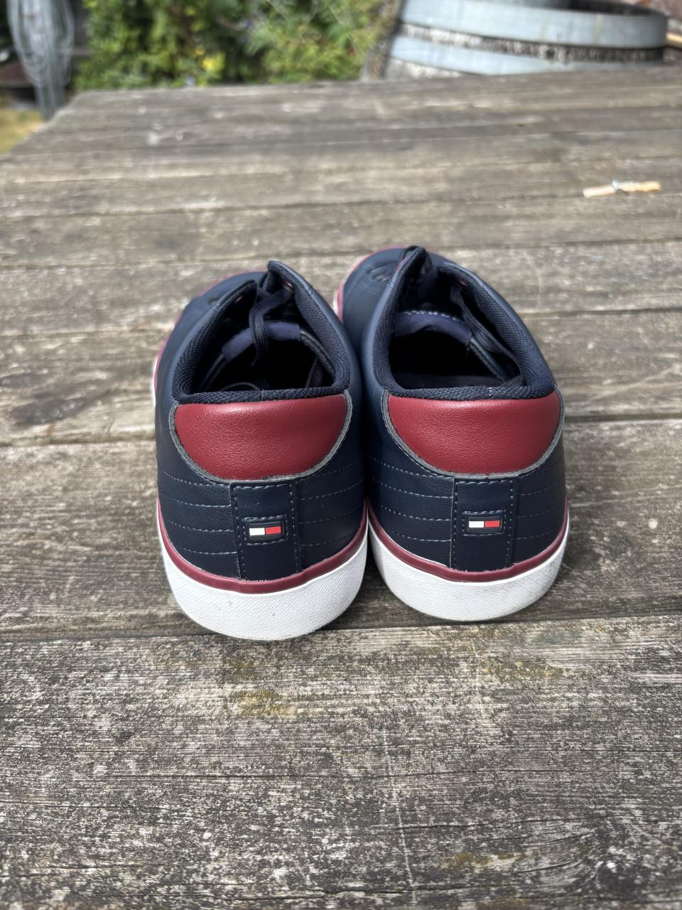 Tommy Hilfiger Schoenen maat 41