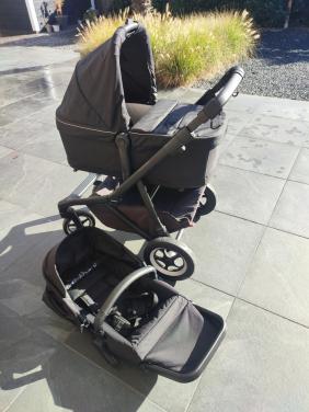 Kinder/wandelwagen zwart