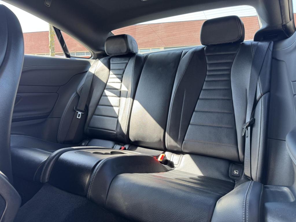 Mercedes-Benz E-Klasse coupé 200 business amg-line, nl-auto!