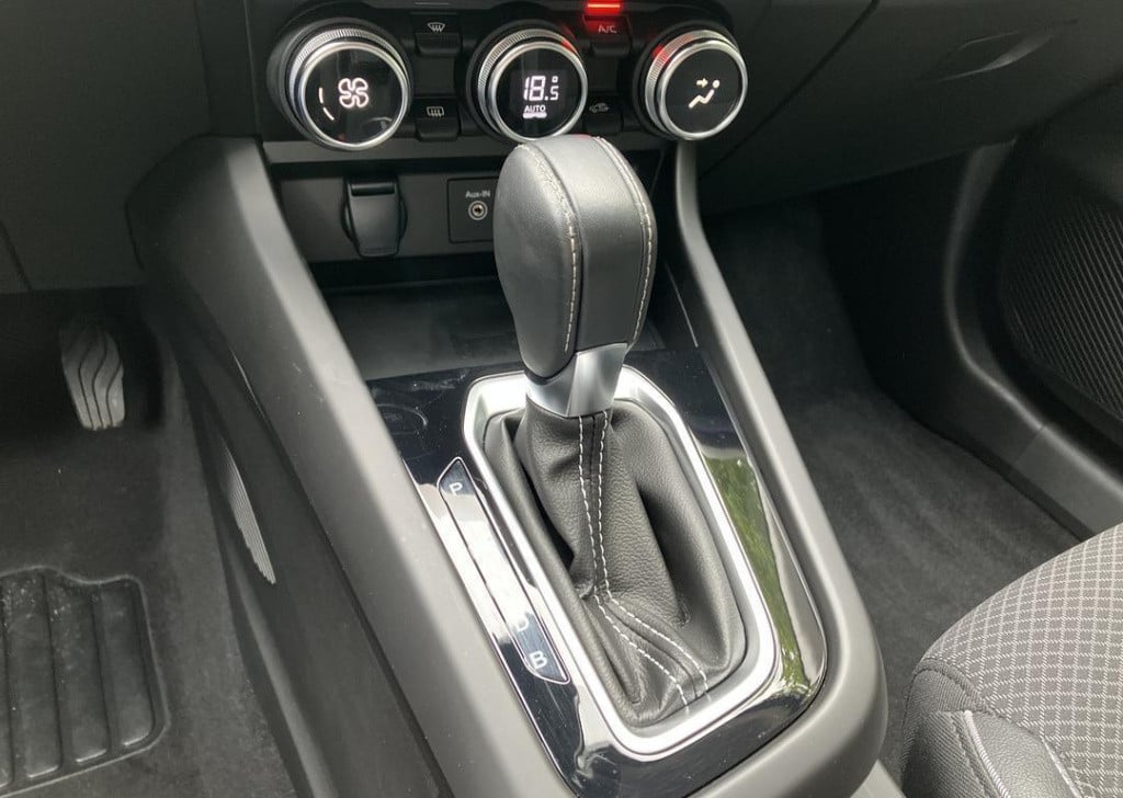 Renault Arkana 1.6 e-tech hybrid 145 techno - trekhaak / all season banden