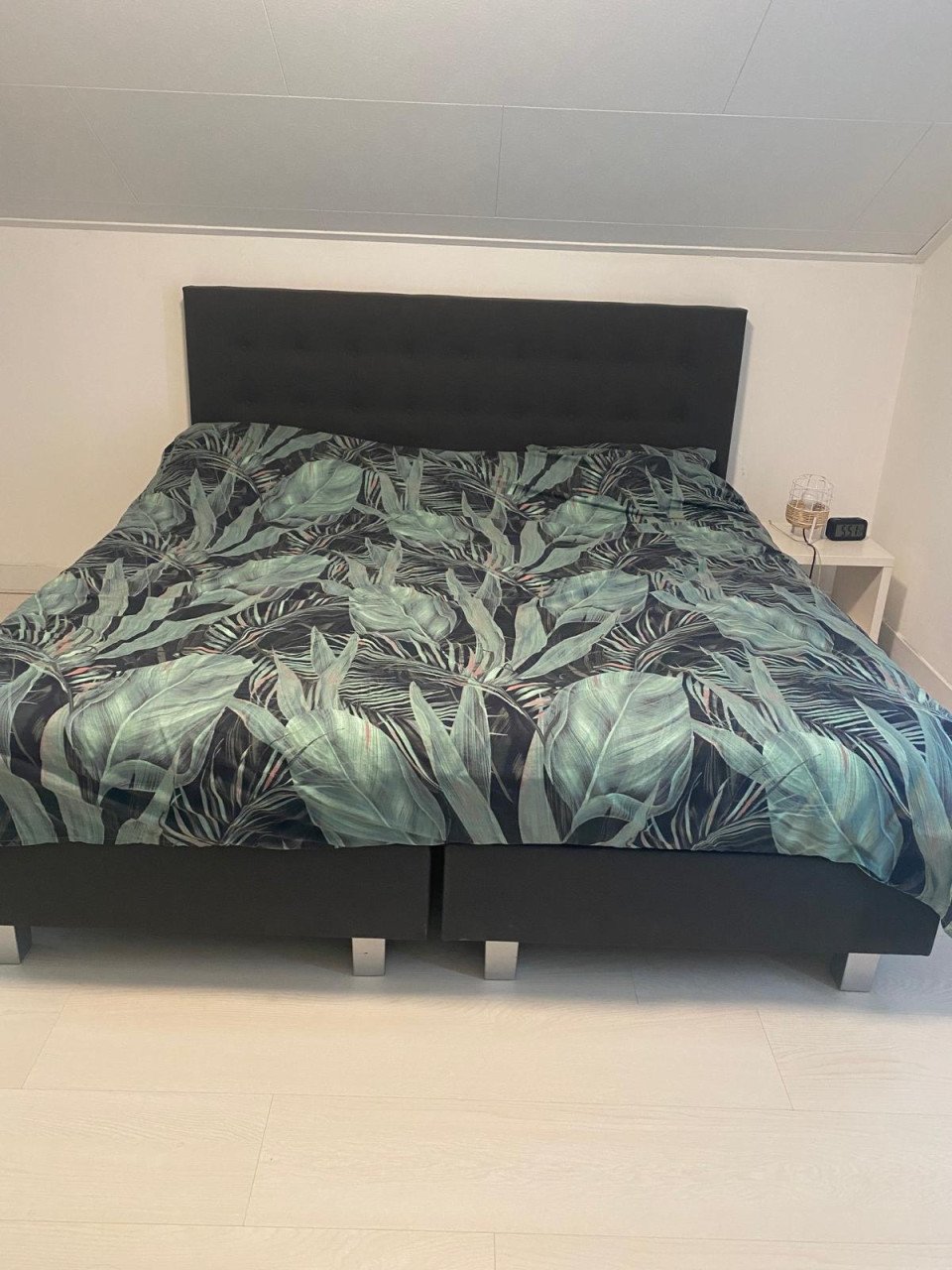 Tweepersoons boxspring 200x200