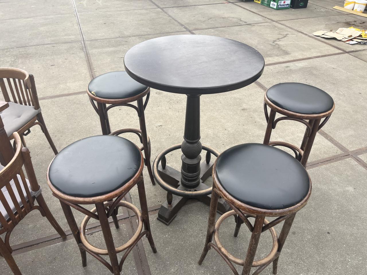 Partij horeca tafels, stoelen en statafels teakhout te koop