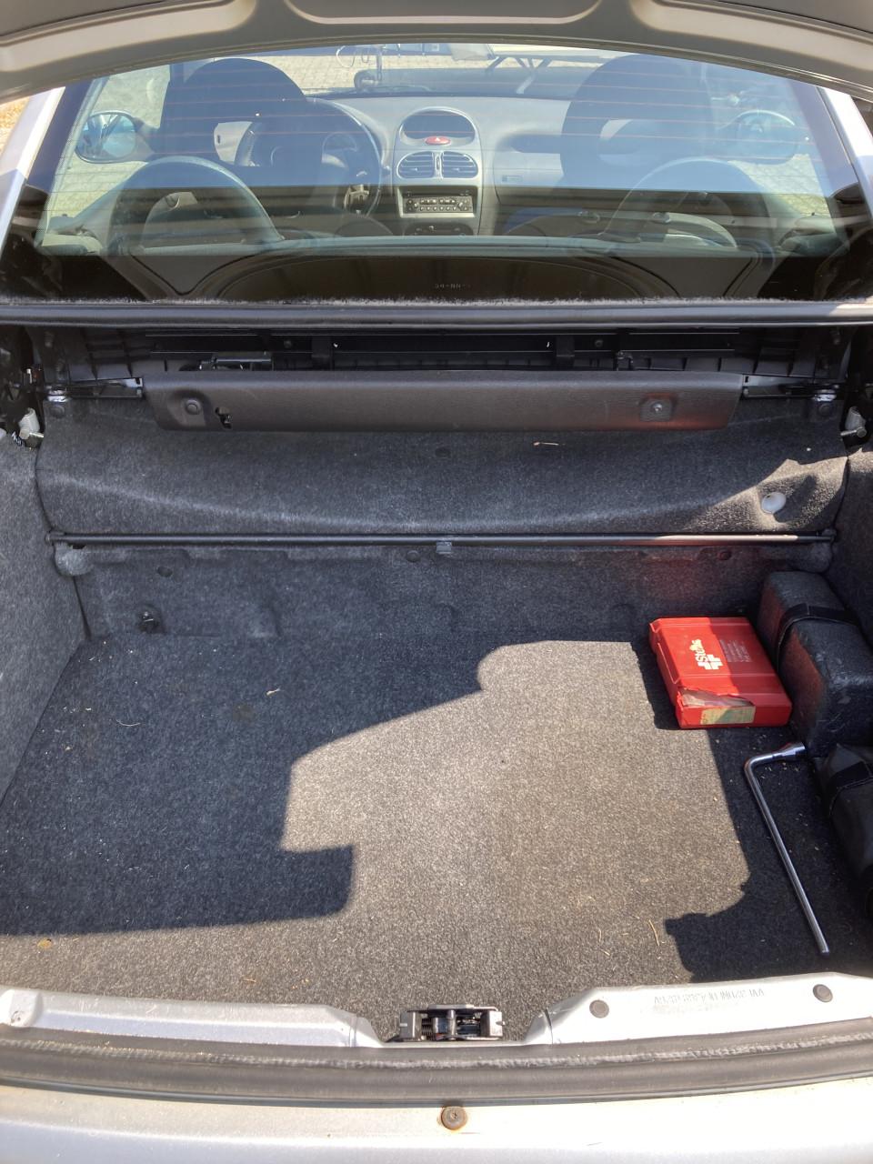 Peugeot 206cc cabrio 5bak airco 166000km APK 02/2027