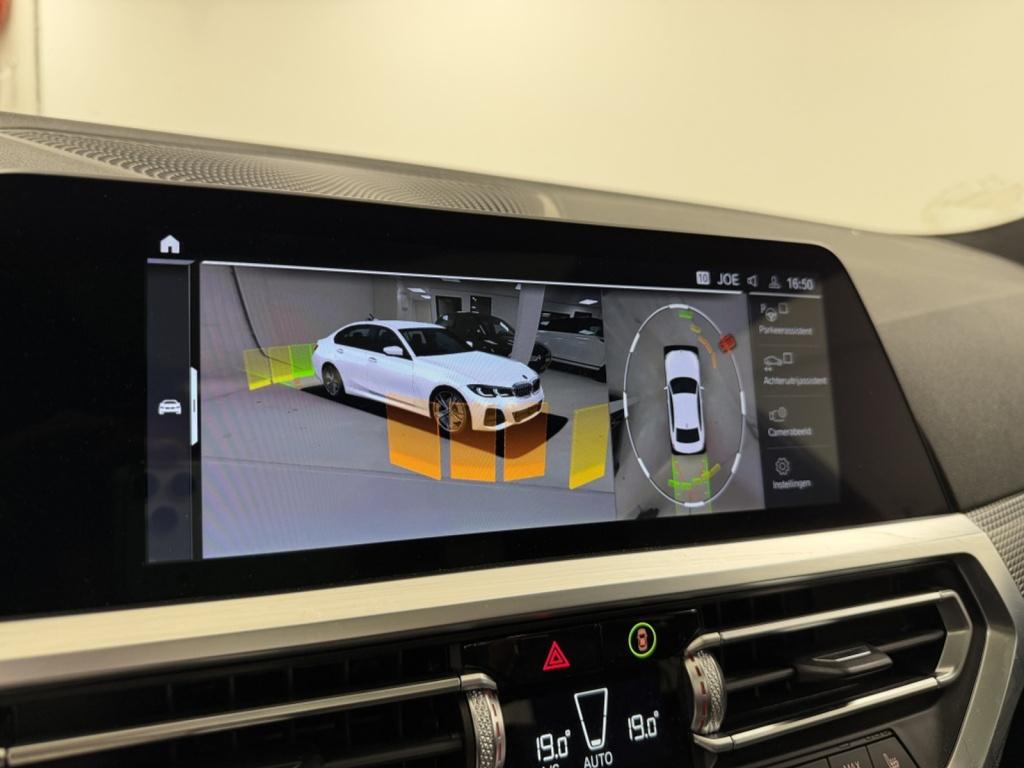 BMW 3-serie 330e m-sport | schuif/kanteldak | trekhaak | 360 camera |