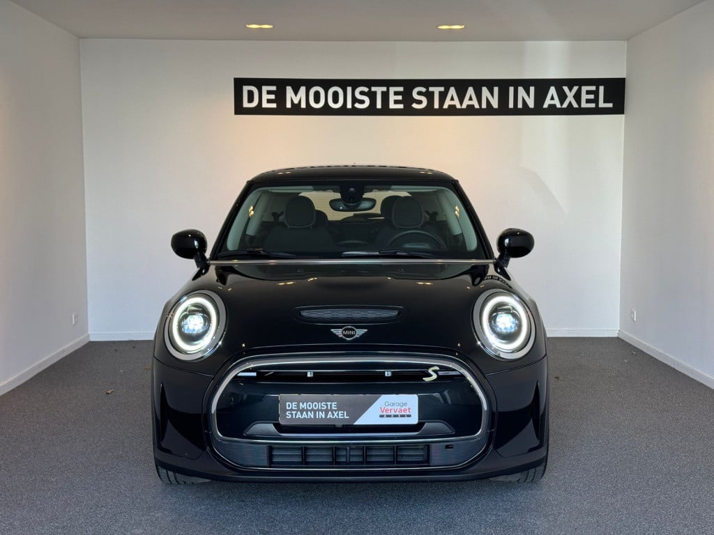 Mini Electric mini essential 33 kwh