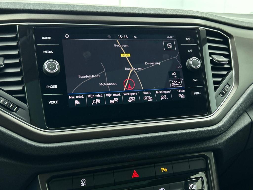 Volkswagen T-roc 1.0 tsi style | lmv | panorama dak | navigatie | parkeer s
