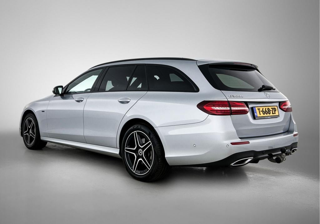 Mercedes-Benz E-Klasse estate 300 e amg plug-in hybride | trekhaak | schuif