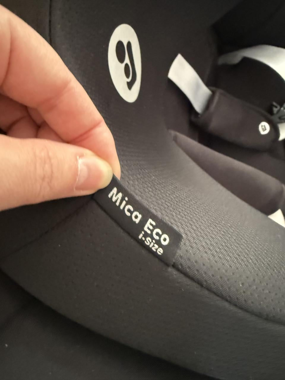 Maxi-Cosi Mica Eco i-Size (is incl. vaste isofix base)